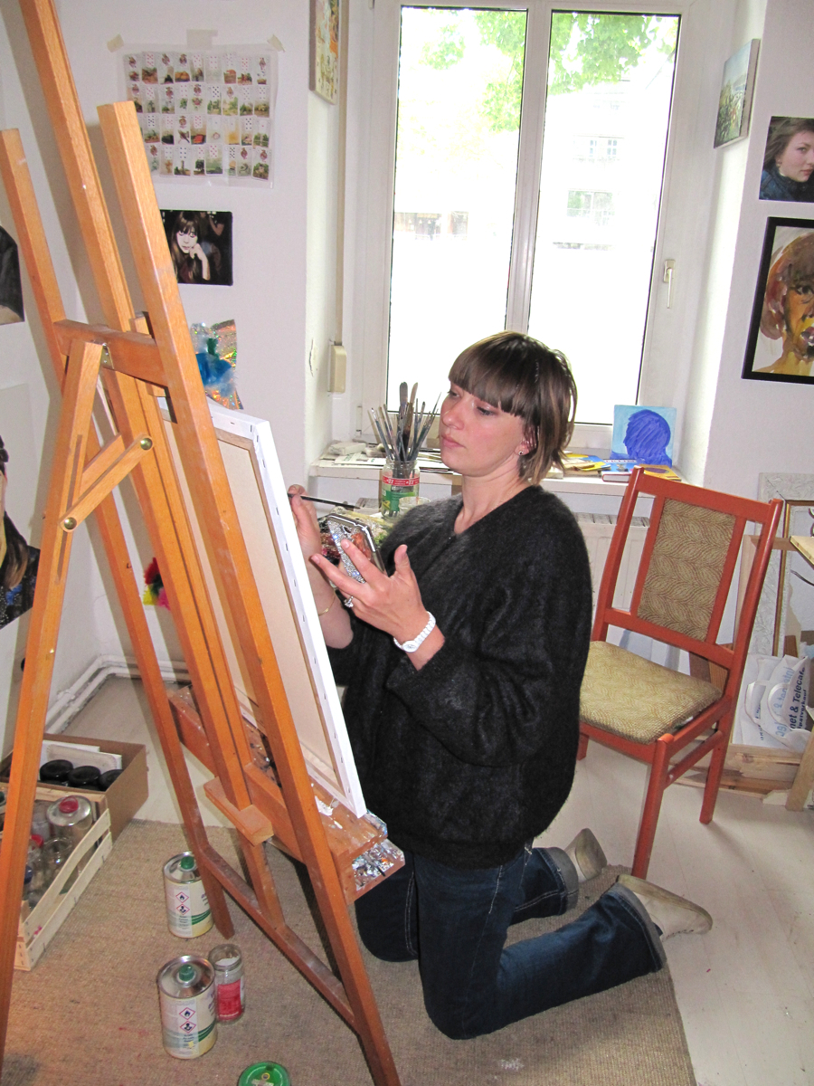 henrieke ribbe malt mich in ihrem atelier, 2014